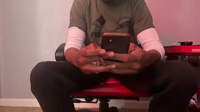 KcChiefBBC69 Show Webcam