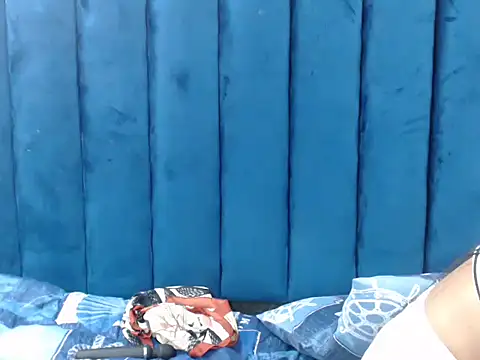 CreamyTea live XXX chat