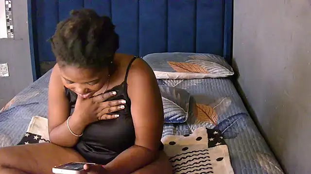 FREAKBARBIE02 即時 XXX 聊天