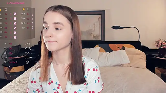 JinnyMcie 即時 XXX 聊天