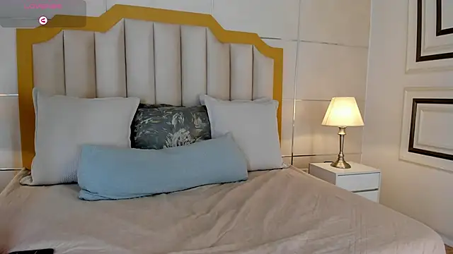 Czat XXX na żywo – Crystal_Rose__