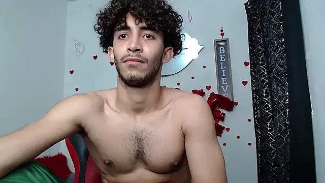 Caius_fox's Live XXX Chat