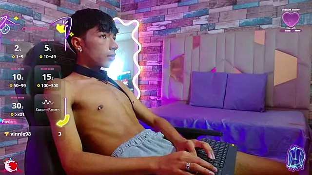 Pokazy przed kamerką – osamu_tay