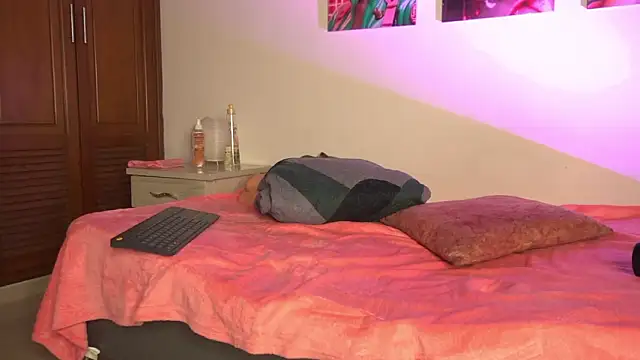 pocahotass_11 라이브 XXX 채팅