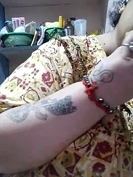 tamilthanushri – Live XXX-chat