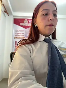 Chat XXX ao vivo de Emily-7_