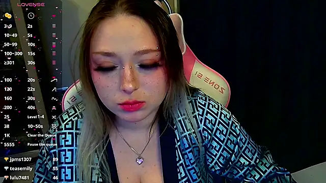 Emiliaaah – Naživo XXX chat