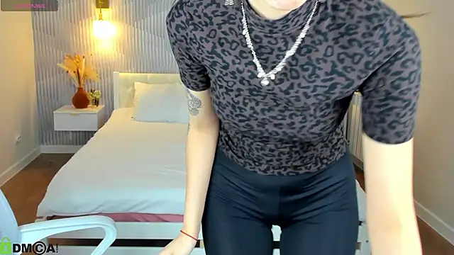 แชท XXX สดของ elise_robbie