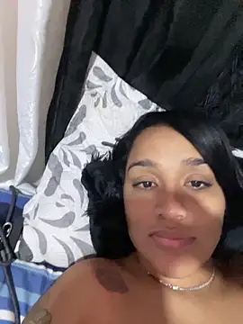 KatalinnaBrown Adlı Modelin Canlı XXX Sohbeti