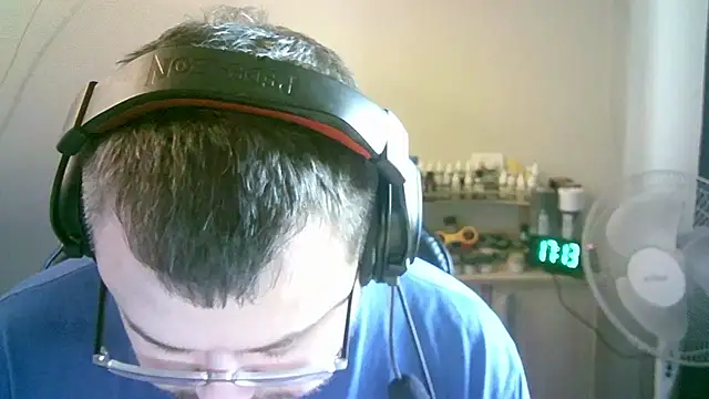 دردشة SirAbuser الجنسية المباشرة