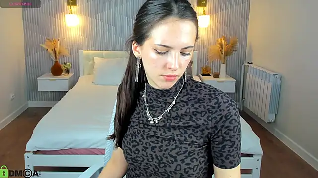 elise_robbie's Live XXX Chat