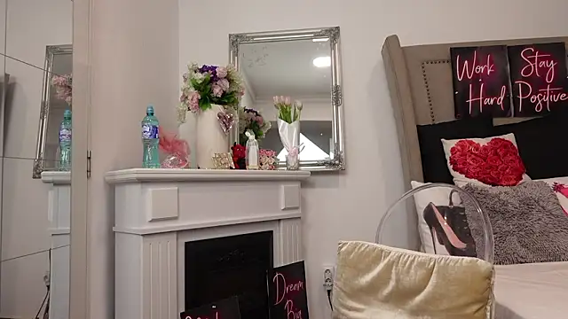 LexyRene Adlı Modelin Canlı XXX Sohbeti