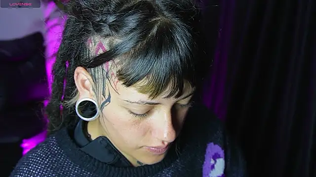 Živý XXX chat _sharlotte777