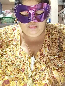 tamilthanushri Chat XXX live