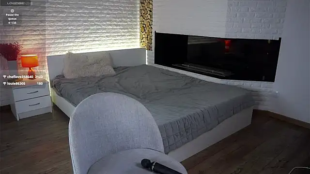 دردشة KourtneyRevira الجنسية المباشرة