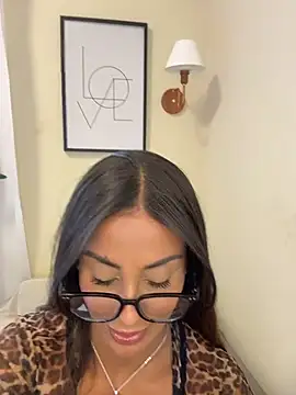 Brownfitbabyy's Live XXX Chat