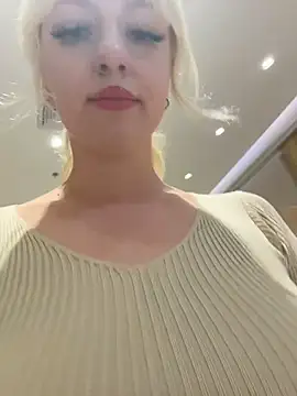 RonnieKiss Chat XXX in diretta