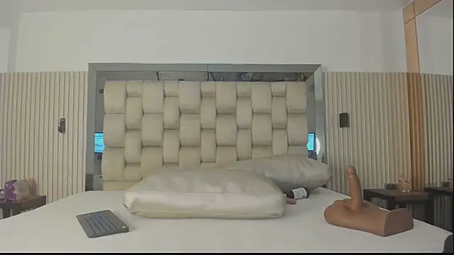 Živý XXX chat noah_pariss