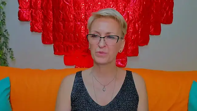 iamyourdream89 élő XXX-chatje