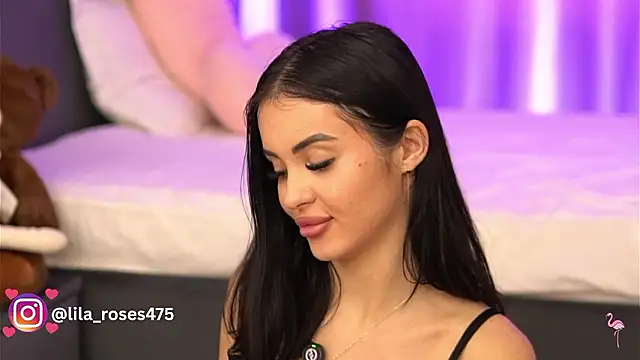 LilaRoses Adlı Modelin Canlı XXX Sohbeti