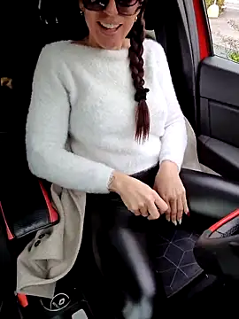 sexy7883 Adlı Modelin Canlı XXX Sohbeti