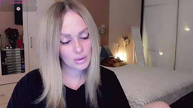 Libby_Nora Adlı Modelin Canlı XXX Sohbeti