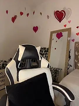 Fancyxlove élő XXX-chatje