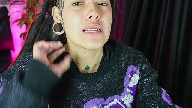 Chatroom XXX en direct de _sharlotte777