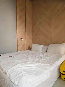 Chat +18 de Maddythemilf ao vivo