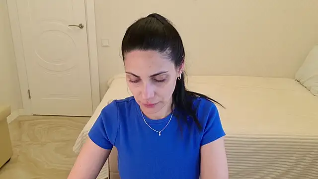 LovelyBeatrice 现场XXX聊天