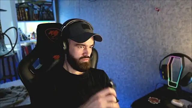 _Mostly_ Live XXX-Chat