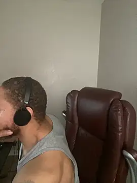 Chatroom XXX en direct de Fathero1time