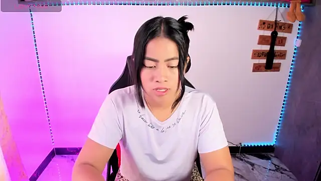 Chat +18 de vickylatina_ ao vivo