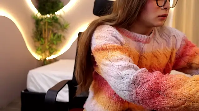 simone_sky 现场XXX聊天