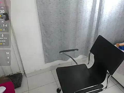 miss_charlott_18 – Naživo XXX chat