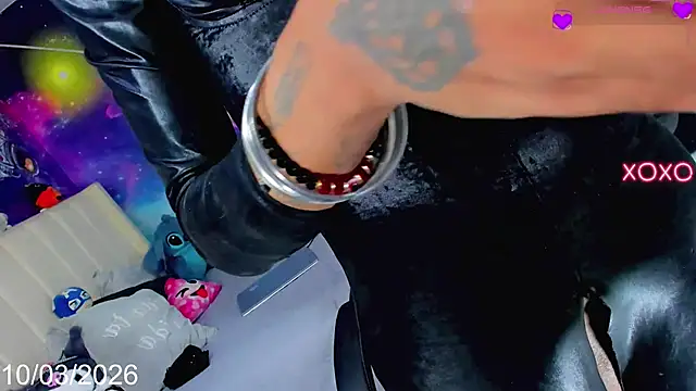 Chatroom XXX en direct de Nella_Dolls