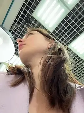 Dina_TeaseのライブXXXチャット