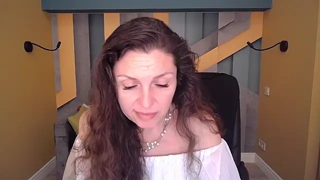 EllaLong Adlı Modelin Canlı XXX Sohbeti