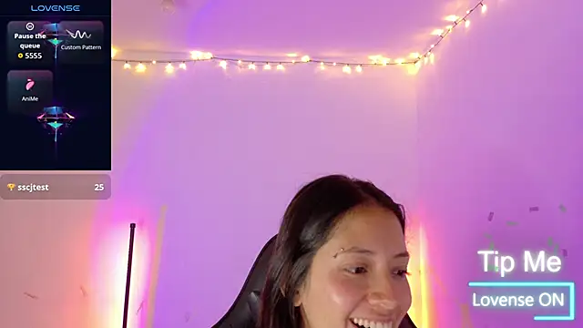 Sarasavage élő XXX-chatje