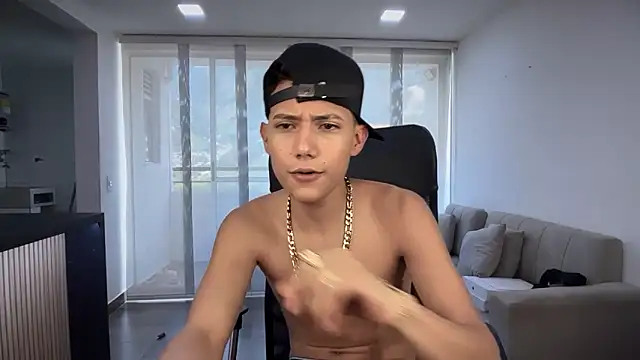 Show de webcam de Toy_boy777