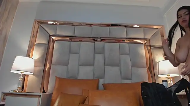 ValentinaBreats live XXX chat