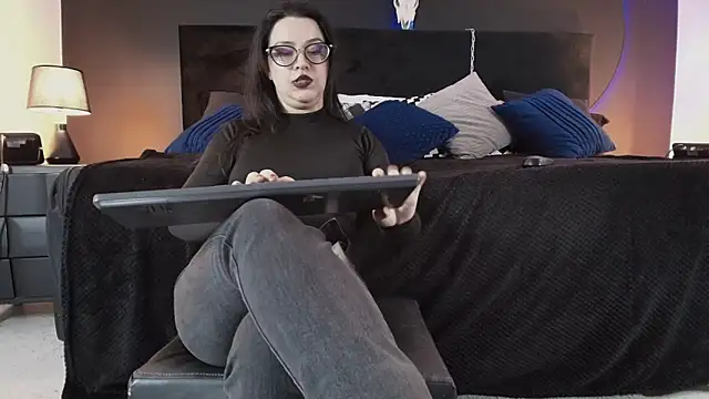 دردشة _Jade_16 الجنسية المباشرة