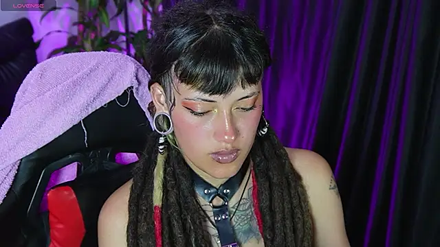 _sharlotte777's Live XXX Chat