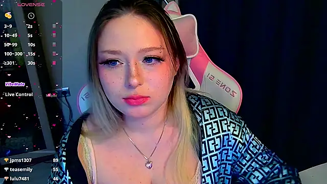 Emiliaaah লাইভ XXX চ্যাট