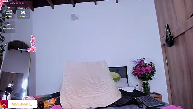 Chat +18 de medussa13_ ao vivo