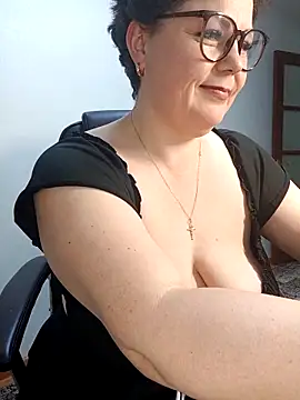 Онлайн чат XXX EllaLove2277