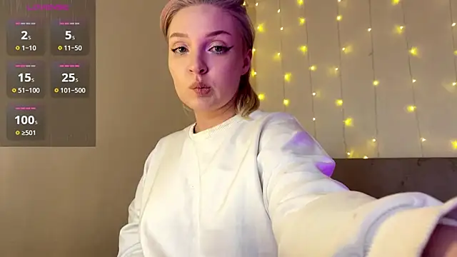 Show modela creampiiee na web-kameri