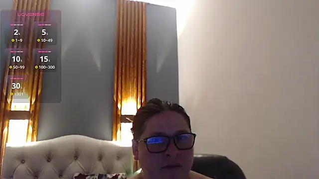 XXX chat uživo modela katty_femdom