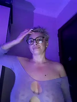 XXX chat uživo modela LunaBlaise