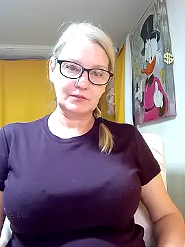 Chat +18 de irinamaux ao vivo